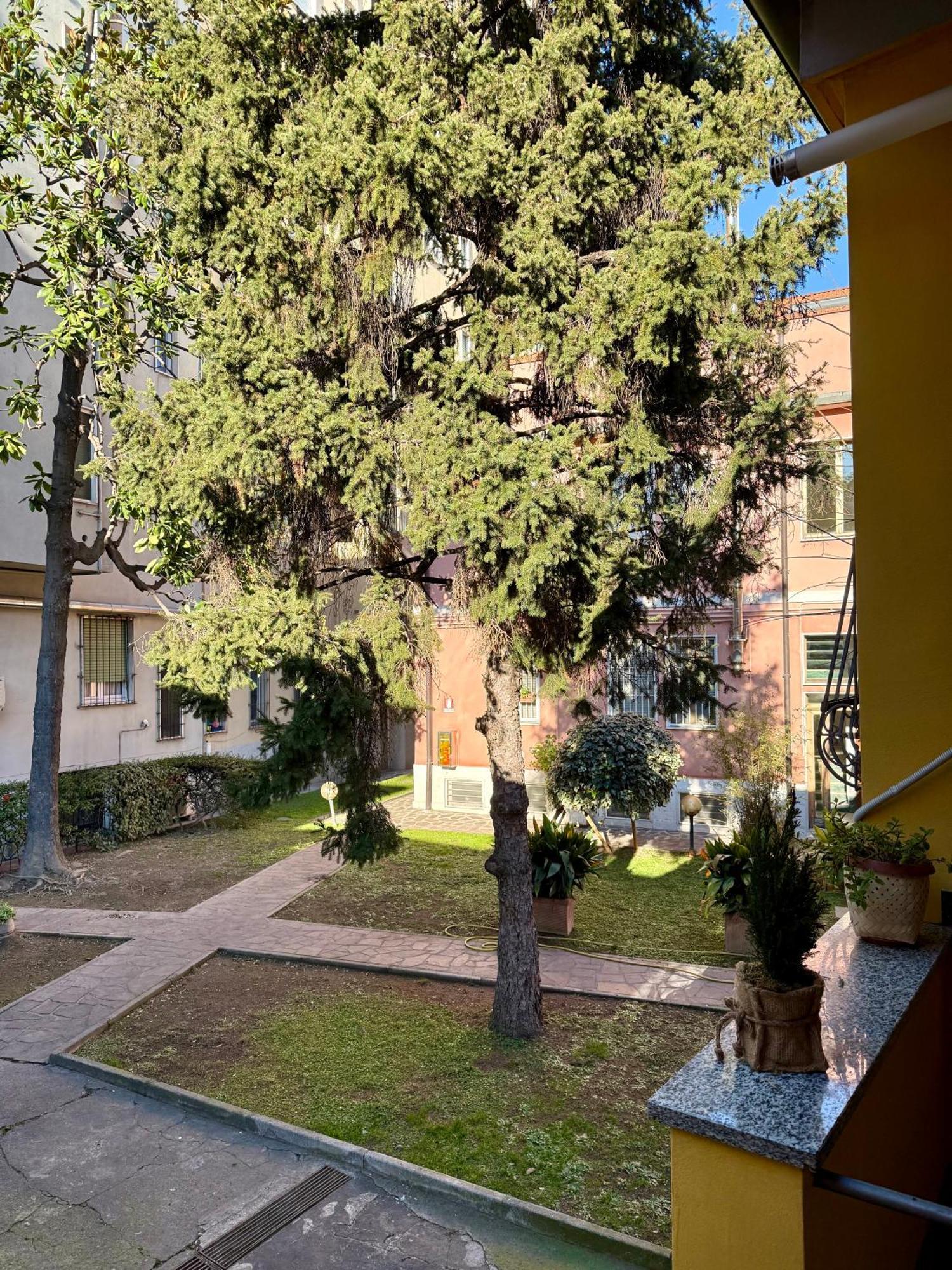 Gionas - Casa Indipendente In Zona Strategica Villa Milan Exterior photo